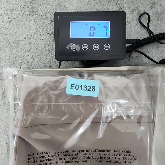 Alfani Skirt Size 6 Tan Pencil Straight Cut Stretch Back Slit Office Career - Picture 7 of 7